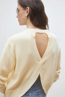 plamedi-open-rug-trui-cream-suncoo-paris-modelfoto-detail-3