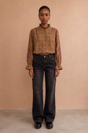kimber-geruite-strass-hemd-blouse-yellow-adoré-paris-modelfoto-vooraanzicht