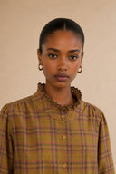 kimber-geruite-strass-hemd-blouse-yellow-adoré-paris-modelfoto-detail