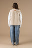 vassilissa-nepbonten-vest-mouwloos-cream-adore-paris-modelfoto-achteraanzicht-1