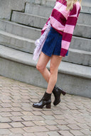 cecilia-lakleren-blokhak-laarzen-dark-brown-sweet-like-you-lookfoto-zijaanzicht-4