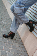 amalia-croco-nepleren-blokhak-laarzen-black-zwart-lookfoto-zijaanzicht