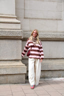 laurel-gestreepte-gebreide-oversized-trui-coffee-brown-bruin-roze-sweet-like-you-sienna-lookfoto-vooraanzicht-3