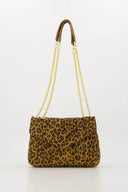 celine-luipaard-suede-chevron-schoudertas-leopard-sweet-like-you-productfoto-vooraanzicht-2