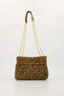 celine-luipaard-suede-chevron-schoudertas-leopard-sweet-like-you-productfoto-achteraanzicht-1
