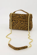 celine-luipaard-suede-chevron-schoudertas-leopard-sweet-like-you-productfoto-achteraanzicht-2