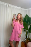 jill-denim-jeans-jurk-fuschia-sweet-like-you-model-vooraanzicht-3