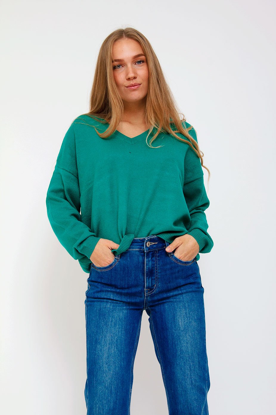 Matthias Sweater Green Almae - Product - Sienna Goodies