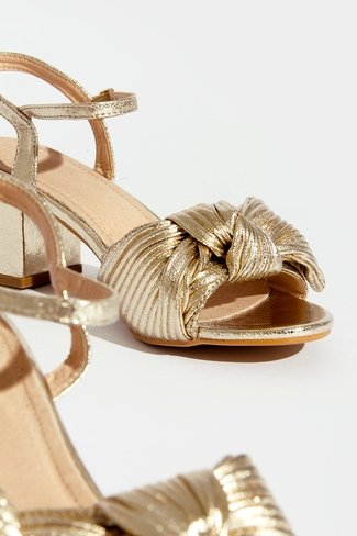 Bow Sandals Gold Sweet Like You