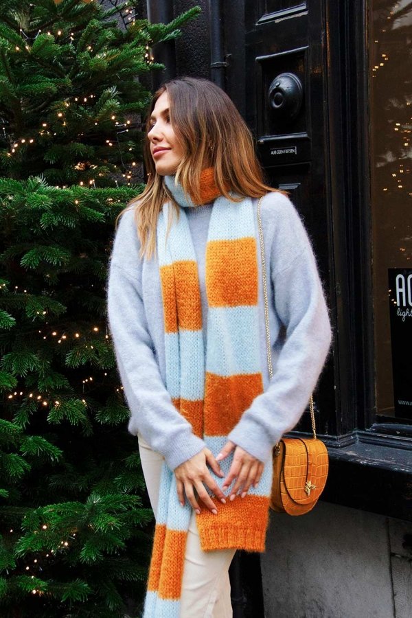Cozy Up In Colour - Looks - Sienna Goodies